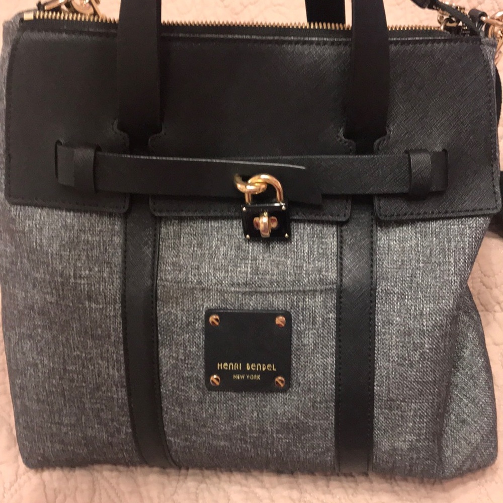 Henry bendel jet setter mini